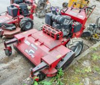 Ferris petrol driven walk behind zero turn mower S/N: 2017033711 Recorded Hours: 402 FF17/02 **