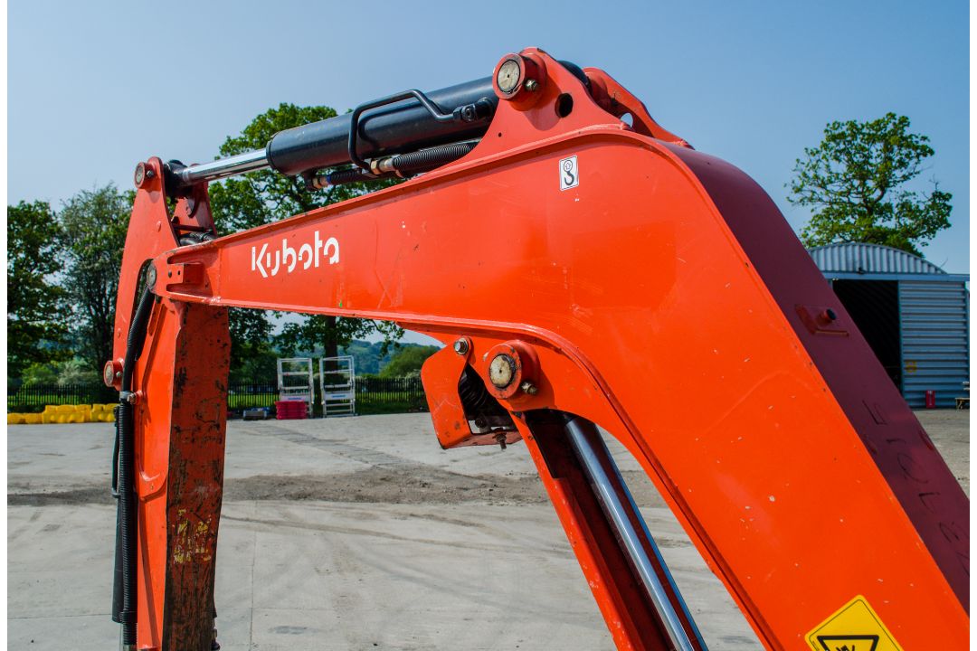 Kubota U27-4 2.7 tonne rubber tracked mini excavator Year: 2016 S/N: 58743 Recorded Hours: 3288 - Image 12 of 21