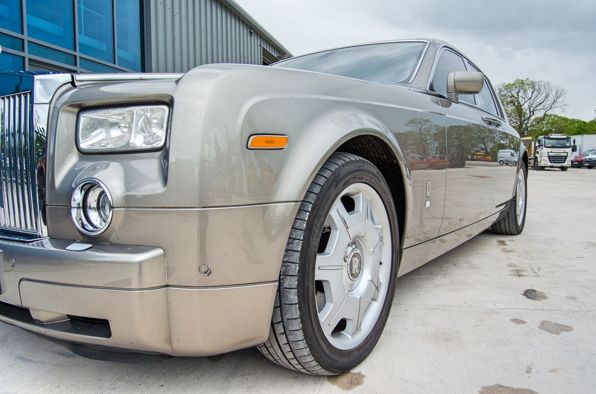 Rolls Royce Phantom 6749cc V12 Auto 4 door saloon car Registration Number: RX05 BPF Date of - Image 21 of 53