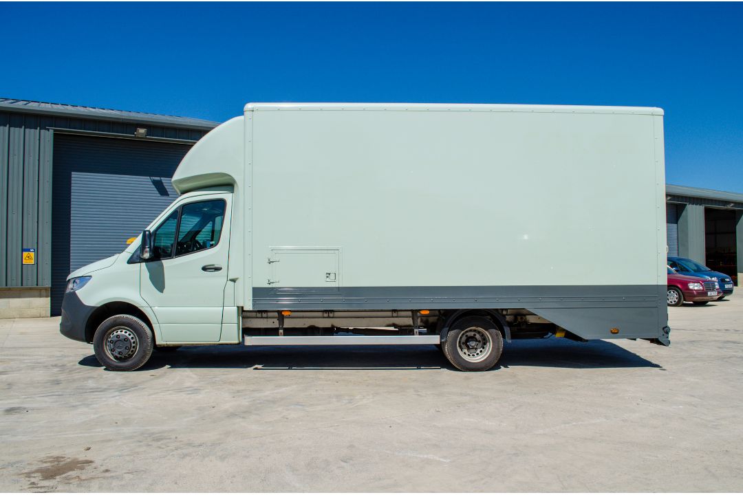 Mercedes Benz Sprinter 516 2.2 CDI LWB Automatic covered single car transporter  Registration - Image 6 of 30