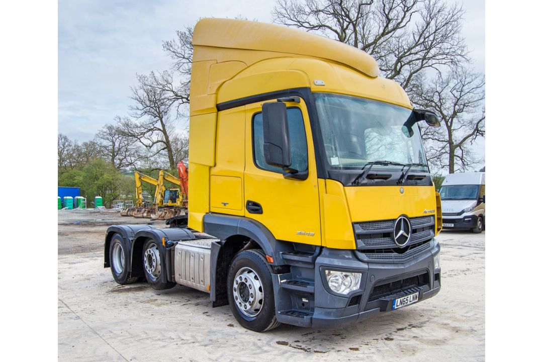 Mercedes Benz Actros 2543 Bluetech 6 6x2 tractor unit Registration Number: LN65 LNW Date of - Image 2 of 29
