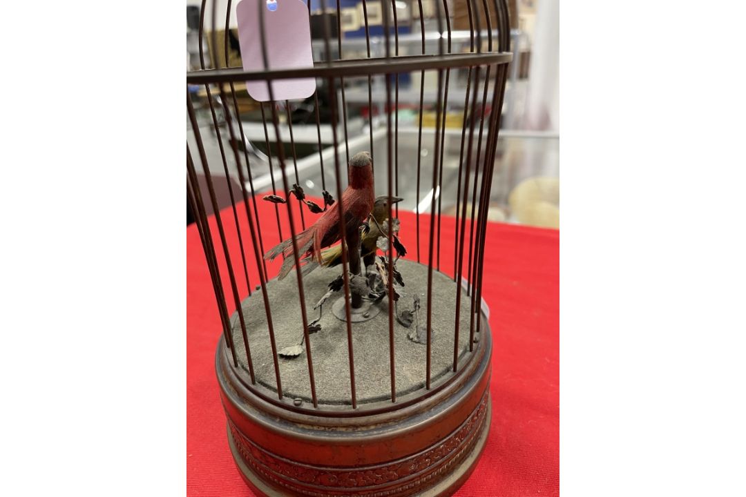 19th/early 20th cent. Continental bird automaton, brass cage, two songbirds on branch with - Image 5 of 9