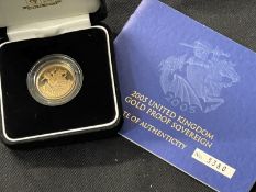 Coins/Numismatics 2005 George and the Dragon proof Gold Sovereign, boxed.