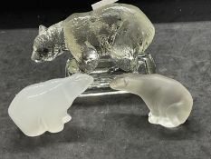 The Mavis and John Wareham Collection: Art Glass: Hadeland polar bear, clear glass and frosted polar