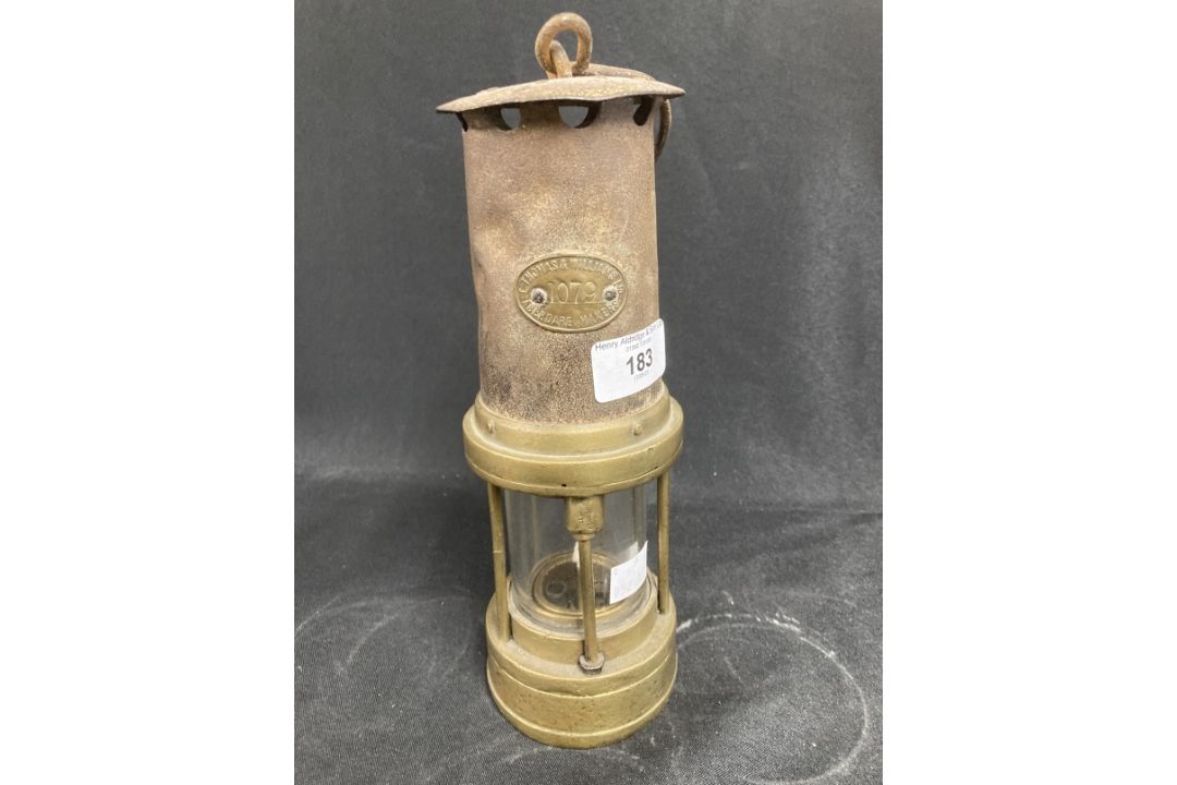 Miners Safety Lamps: Early 20th cent. Evan Thomas & Williams, Aberdare, No. 1079, stamped 1003 on - Image 1 of 3