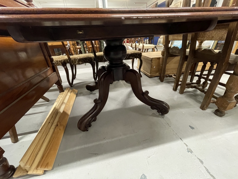 Early 20th cent. Mahogany rectangular tilt top dining table on turned central support with tripod - Image 3 of 4