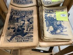 Magazines: Magnet Magazine for Boys from the 1940s plus a quantity of The Gem from the same era. (