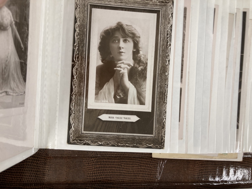 Postcards: Albums of British beauties, film and stage stars, London scenes and seaside humorous. ( - Image 5 of 5
