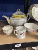 Chamberlains Worcester teapot and cover with yellow border and 'en grisaille' scenes, Derby tea bowl