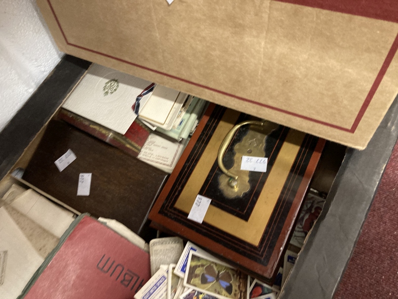 Books: Collection includes Over the Line and Up the Straight with Brockbank, a selection of P.G. - Image 3 of 4
