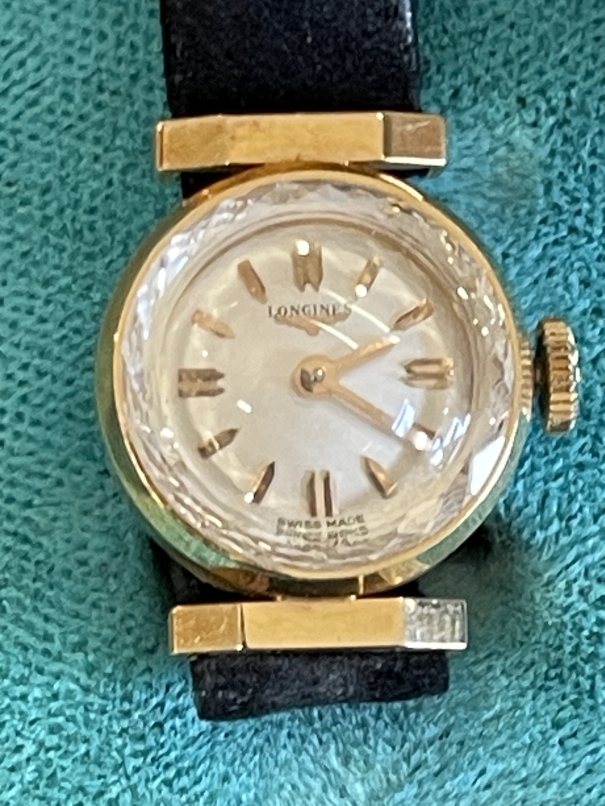Watches: Ladies yellow metal Longines cocktail watch, 15mm circular silver coloured dial on a - Image 3 of 3