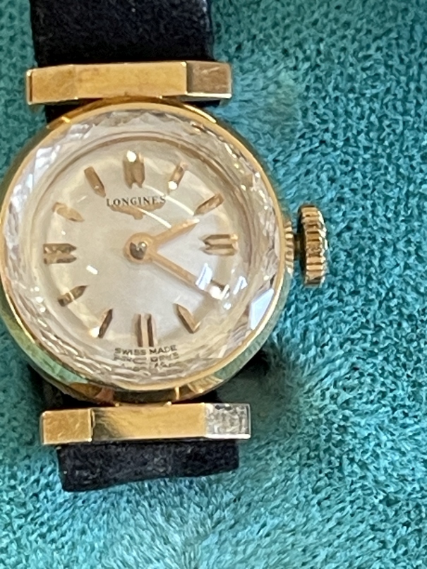 Watches: Ladies yellow metal Longines cocktail watch, 15mm circular silver coloured dial on a - Image 2 of 3