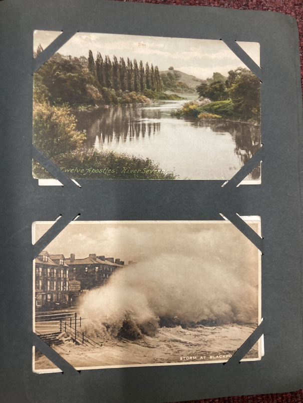 Postcards: Edwardian albums containing hundreds of cards including early railway vanguard omnibus - Image 5 of 5