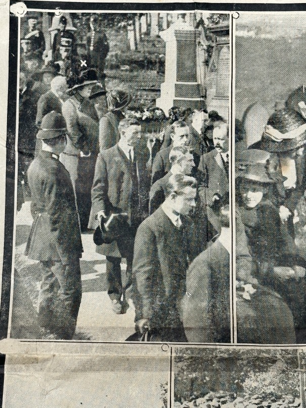 R.M.S. TITANIC: Extremely rare Wallace Hartley Memorial Supplement from The Colne and Nelson Times - Image 2 of 2