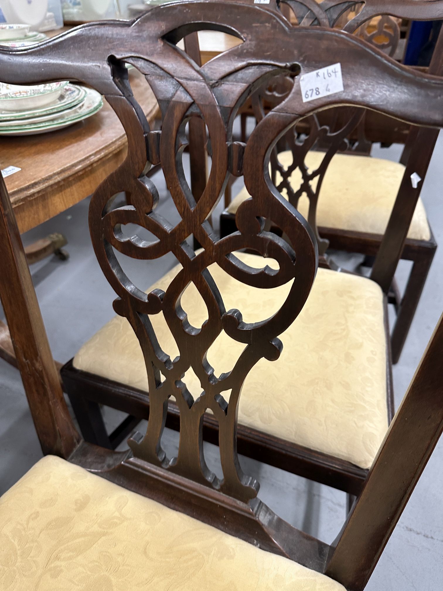 19th cent. Mahogany harlequin set of four dining chairs with carved splat backs. - Image 2 of 2