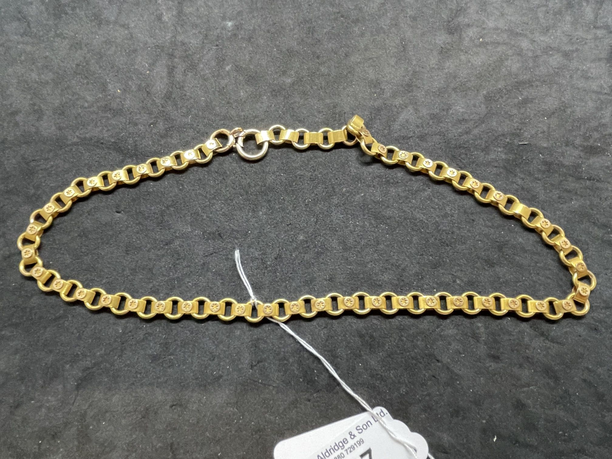 Jewellery: Yellow metal fancy link necklet. Stamped 15ct and tests as such. length 18ins. weight