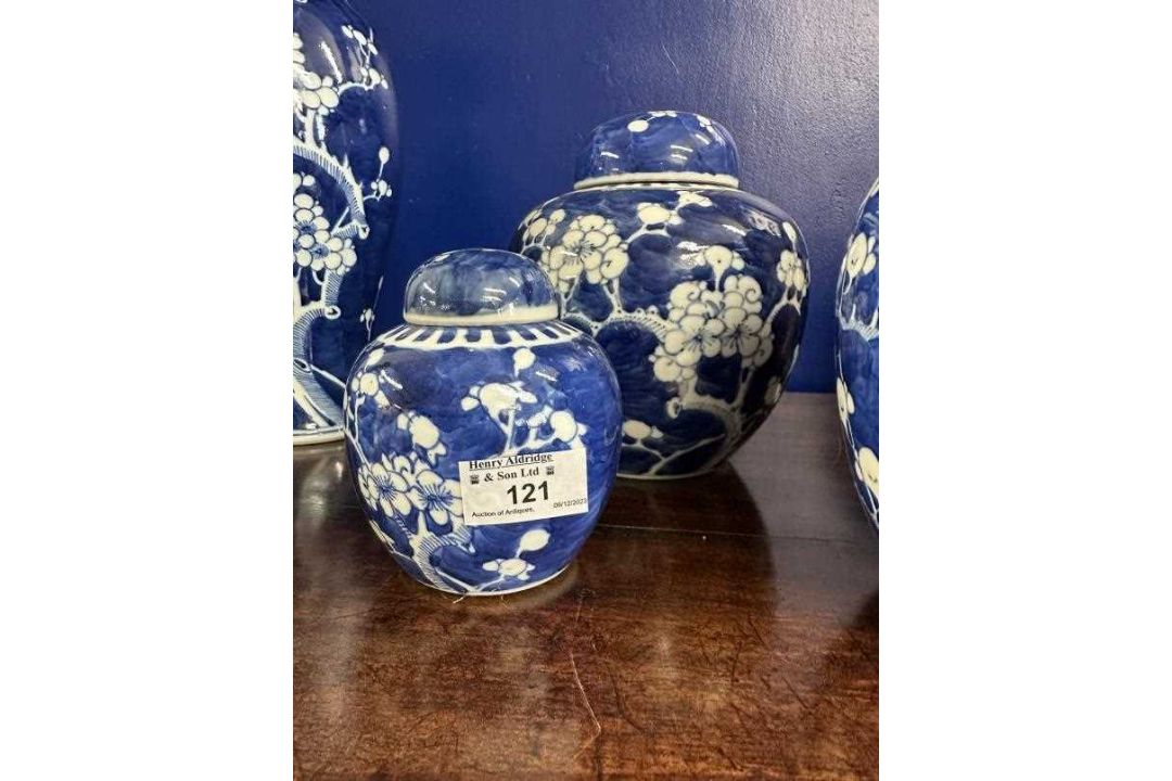 Ceramics: - Image 6 of 6
