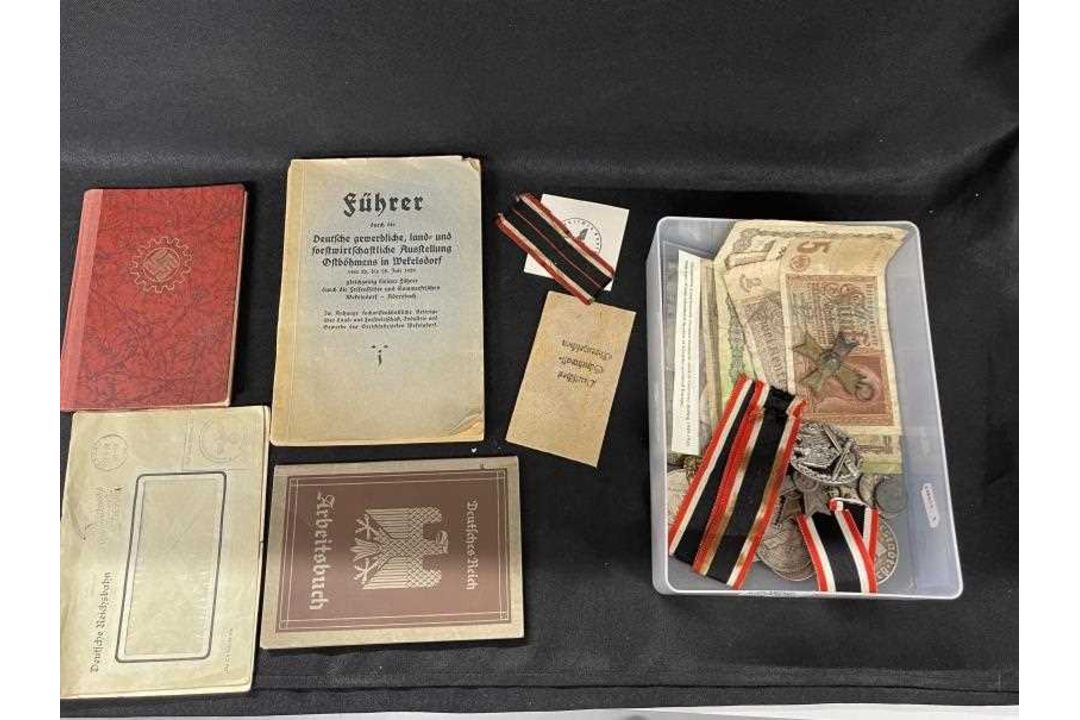 Militaria: - Image 3 of 3