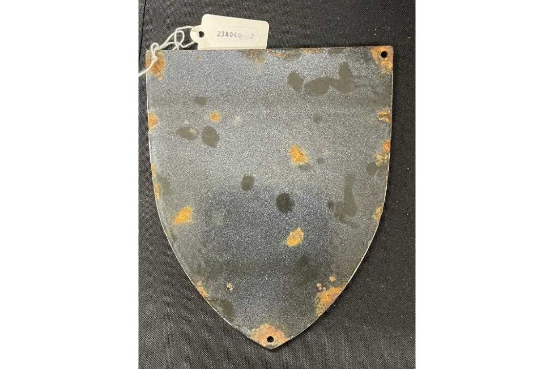 Military: - Image 2 of 4