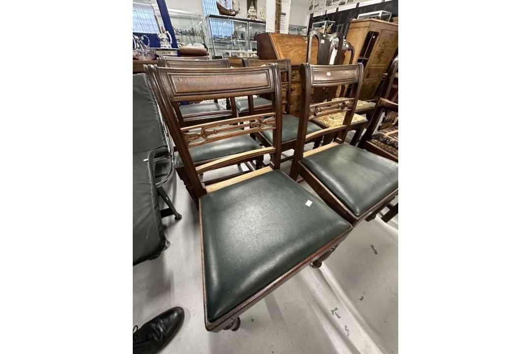 Furniture: - Image 4 of 6