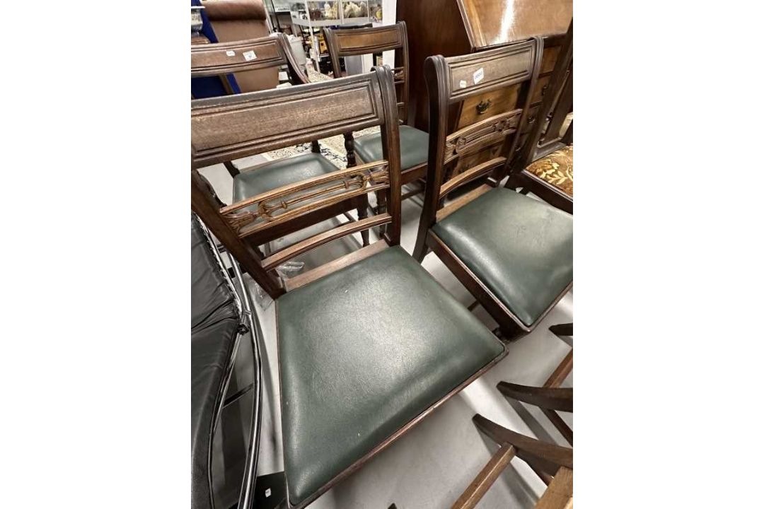 Furniture: - Image 5 of 6