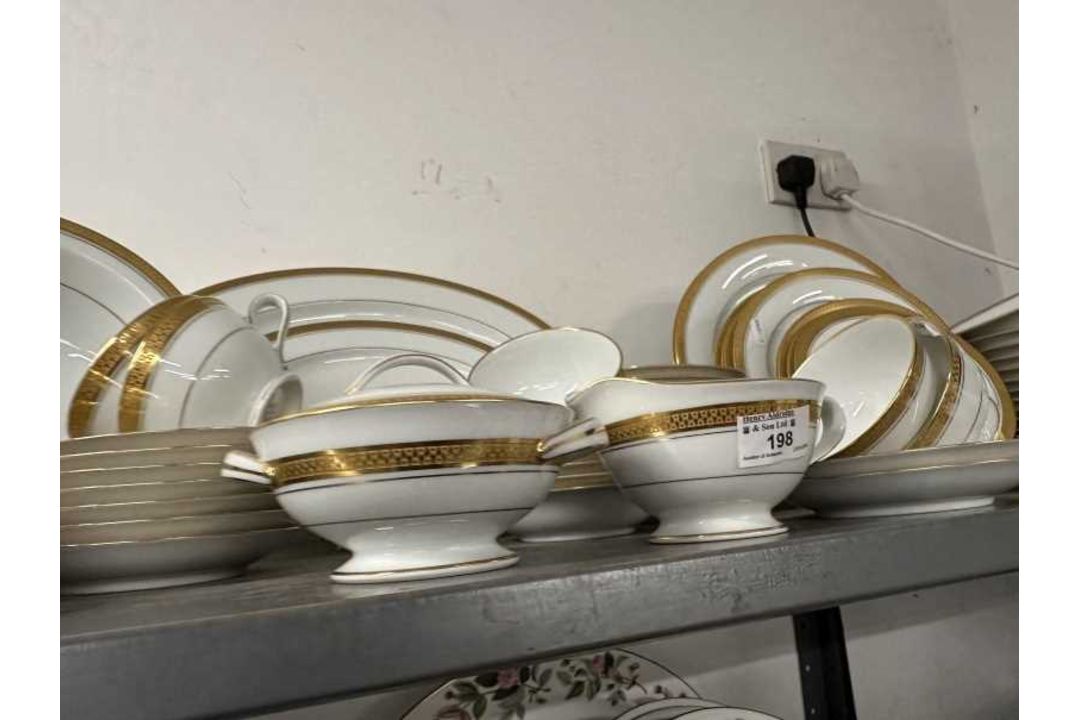 Ceramics: - Image 3 of 4