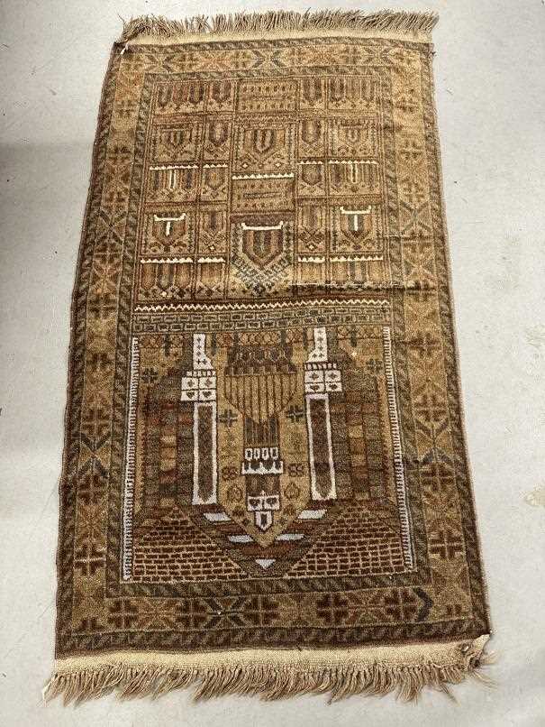 Carpets & Rugs: