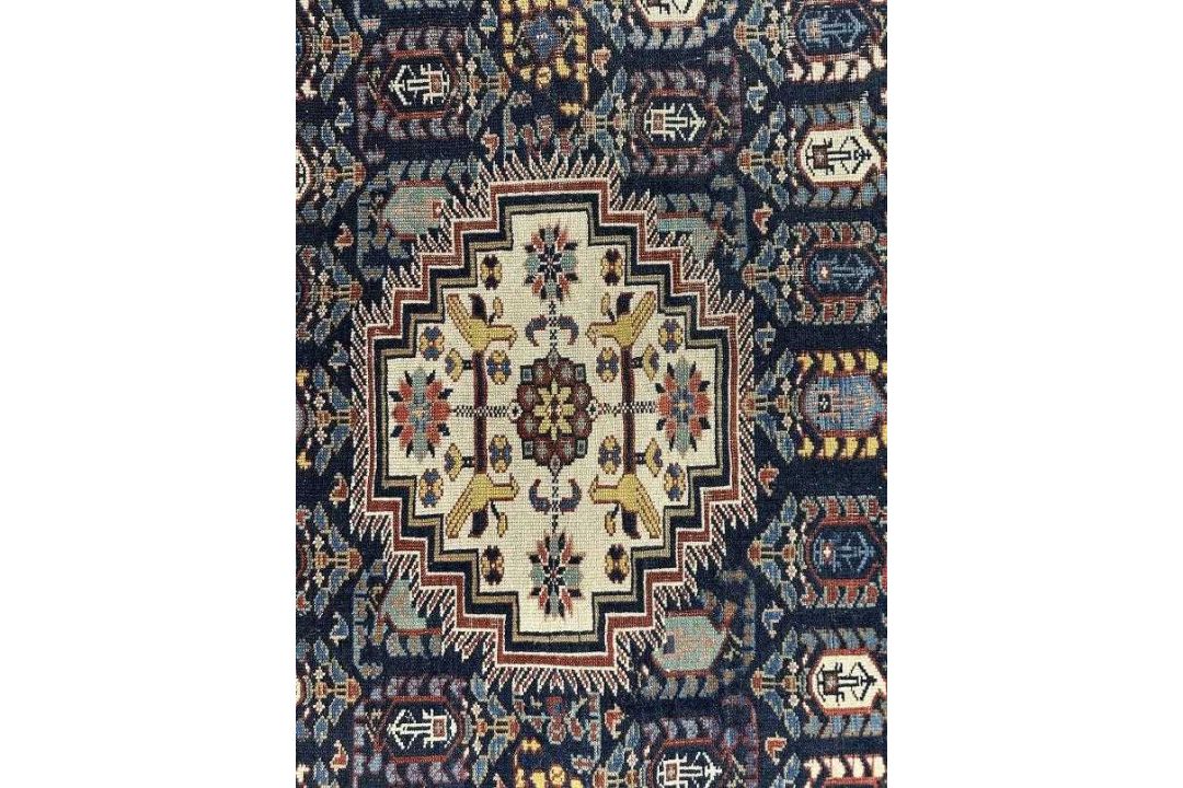 Carpets & Rugs: - Image 9 of 9