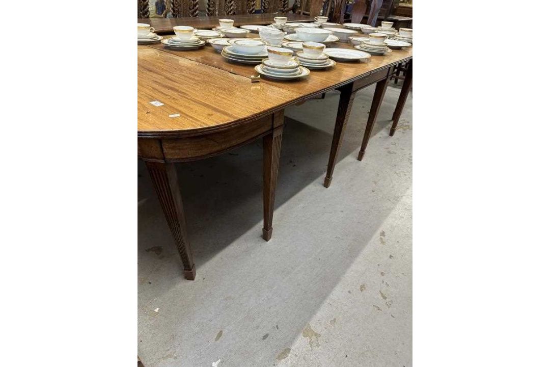 Furniture: - Image 5 of 6