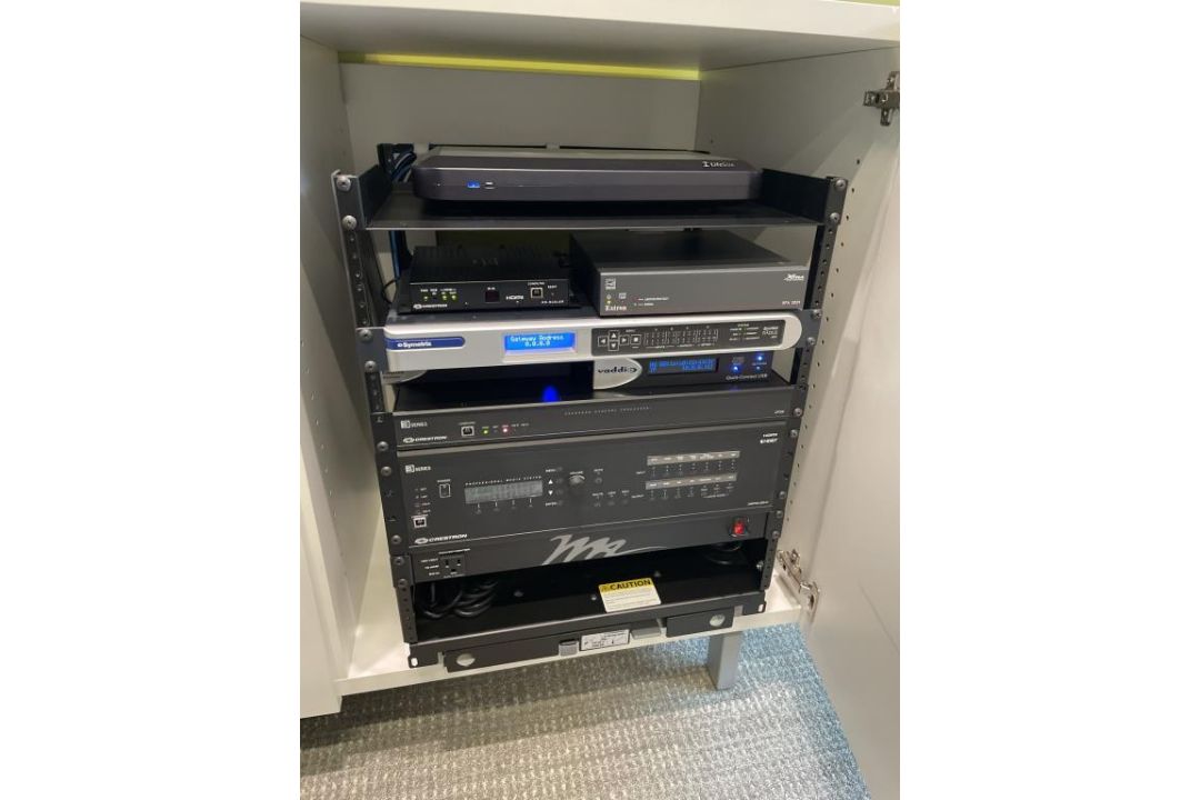 Complete Multi-Function Entertainment System - Image 2 of 15