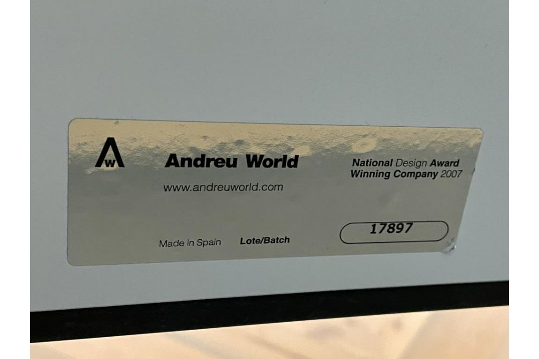 (4qty) Andreu World Podium Café Tables. - Image 3 of 5