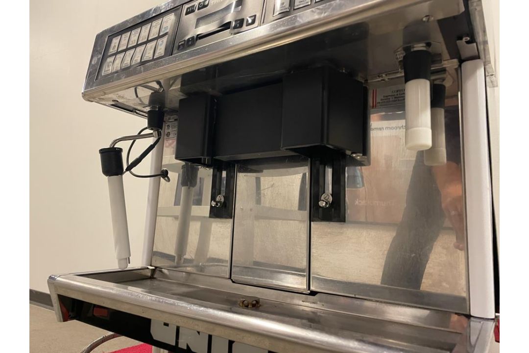 Unic Tango Automatic Espresso Machine w/ (2) Groups & (2) Hoppers - Image 4 of 11