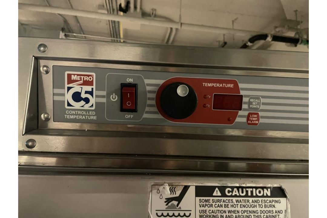 Metro C589-SFS-U 8 Series Insulated Reach-In Holding Cabinet - Image 5 of 5
