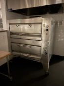 Montague 23P-2 Gas Deck-Type Pizza Bake Oven