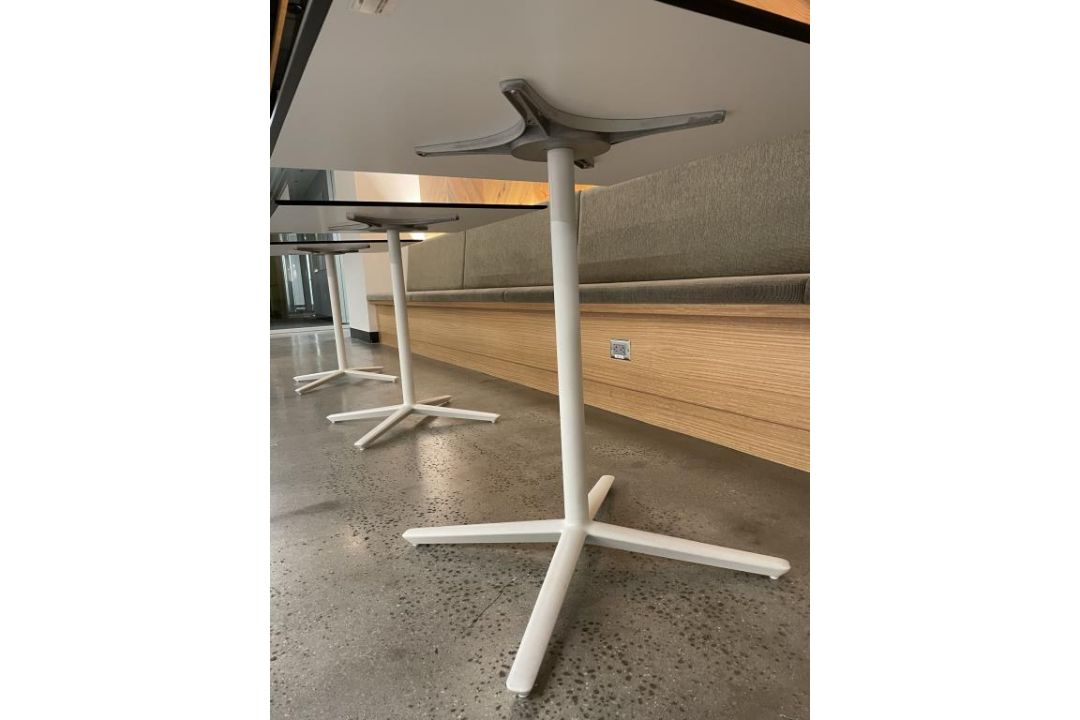 (4qty) Andreu World Podium Café Tables. - Image 5 of 5