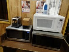 Microwave Ovens & Toasters