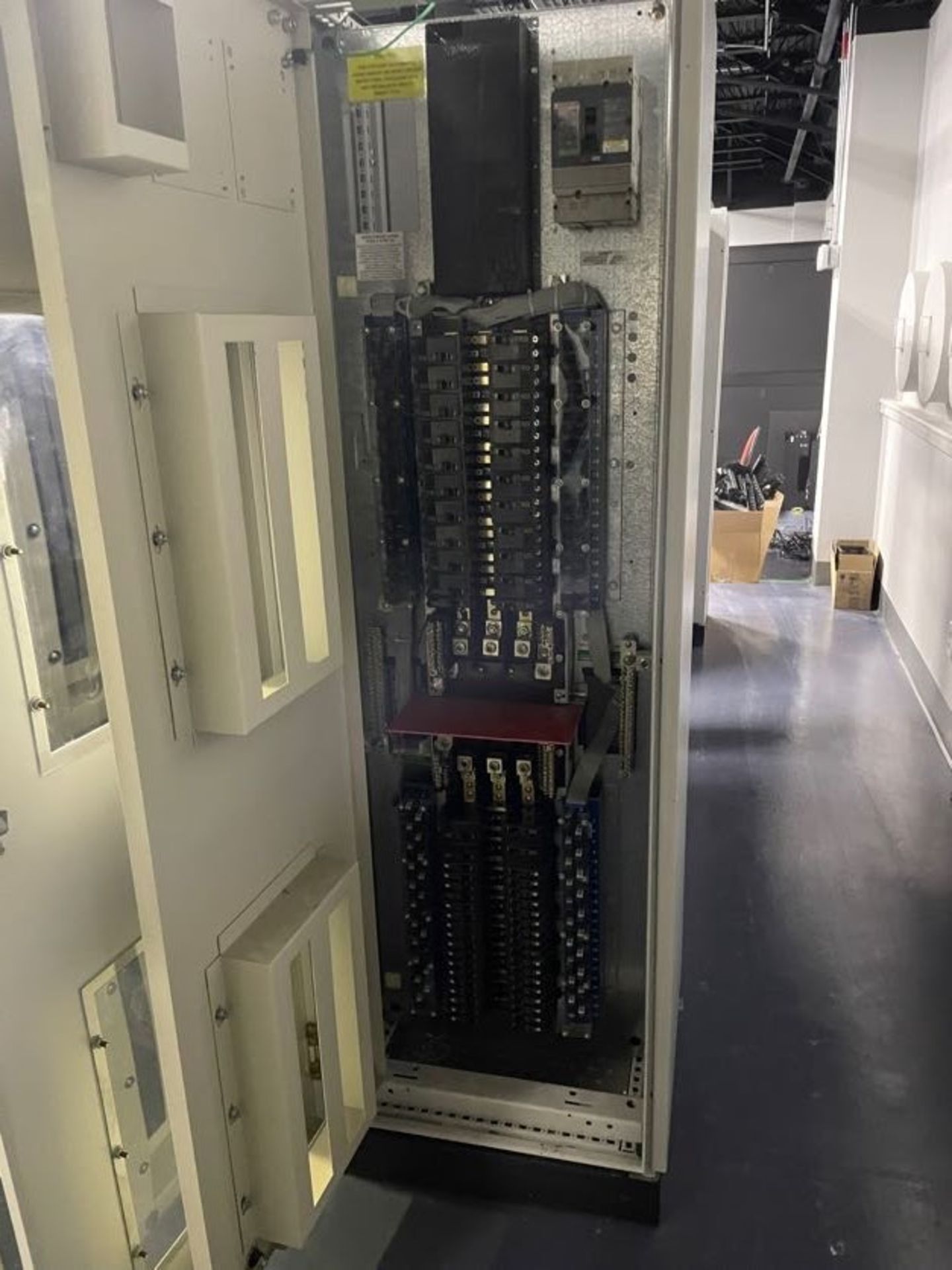 Eaton Power Panels - Image 6 of 11
