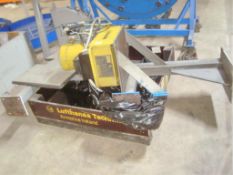 Exhaust Riveting Machine
