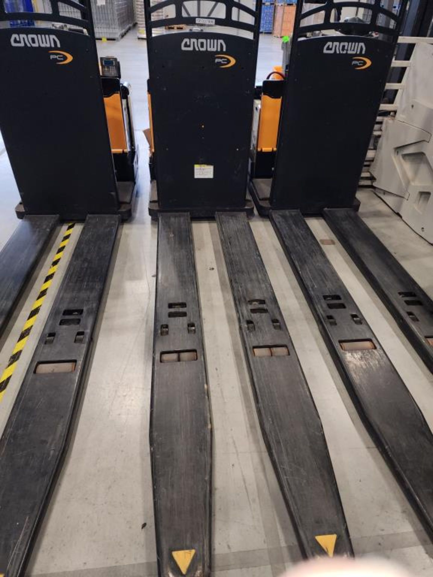 Crown Forklift Truck - Image 14 of 14