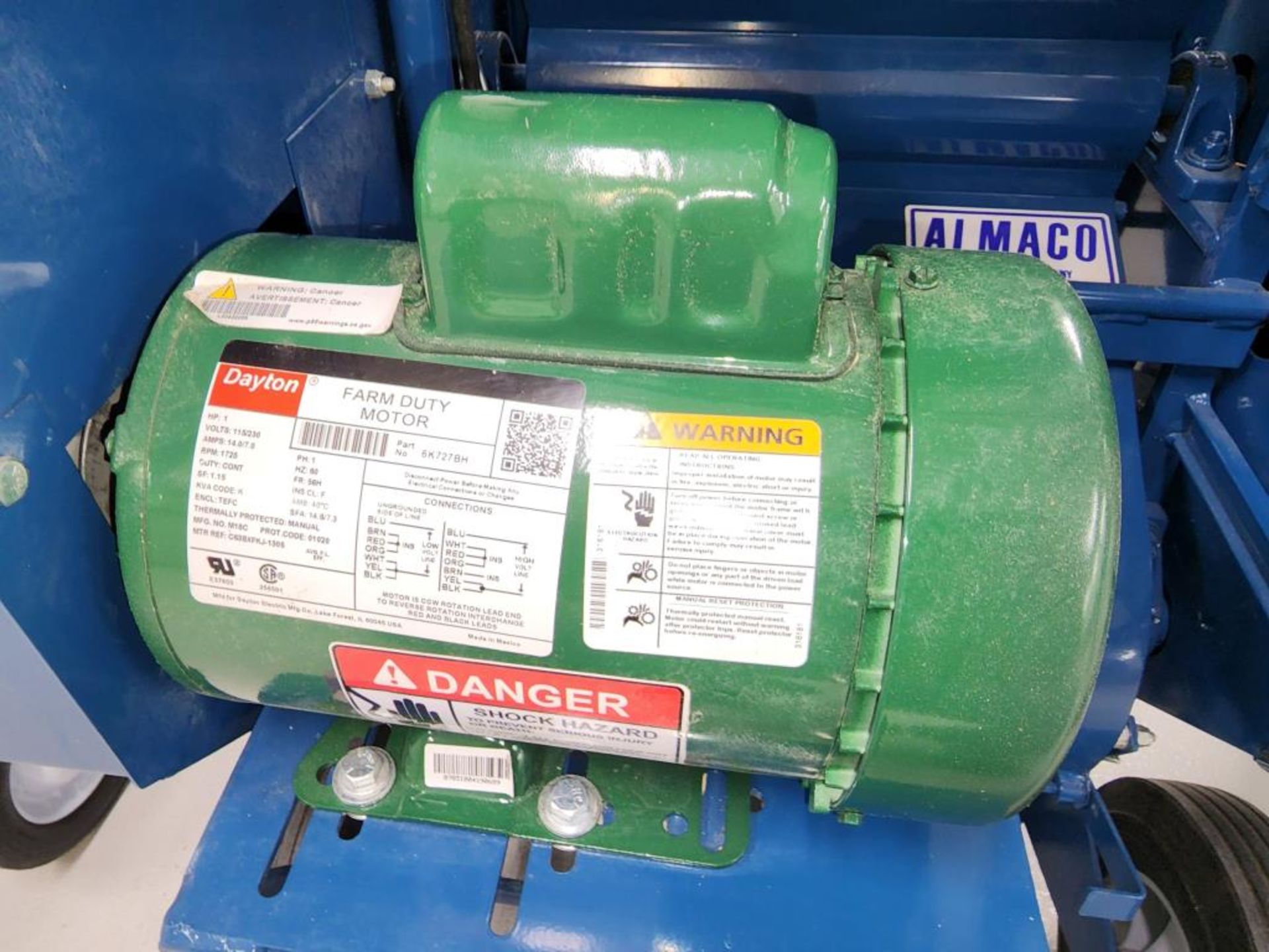 Small Bundle Thresher - Image 3 of 9
