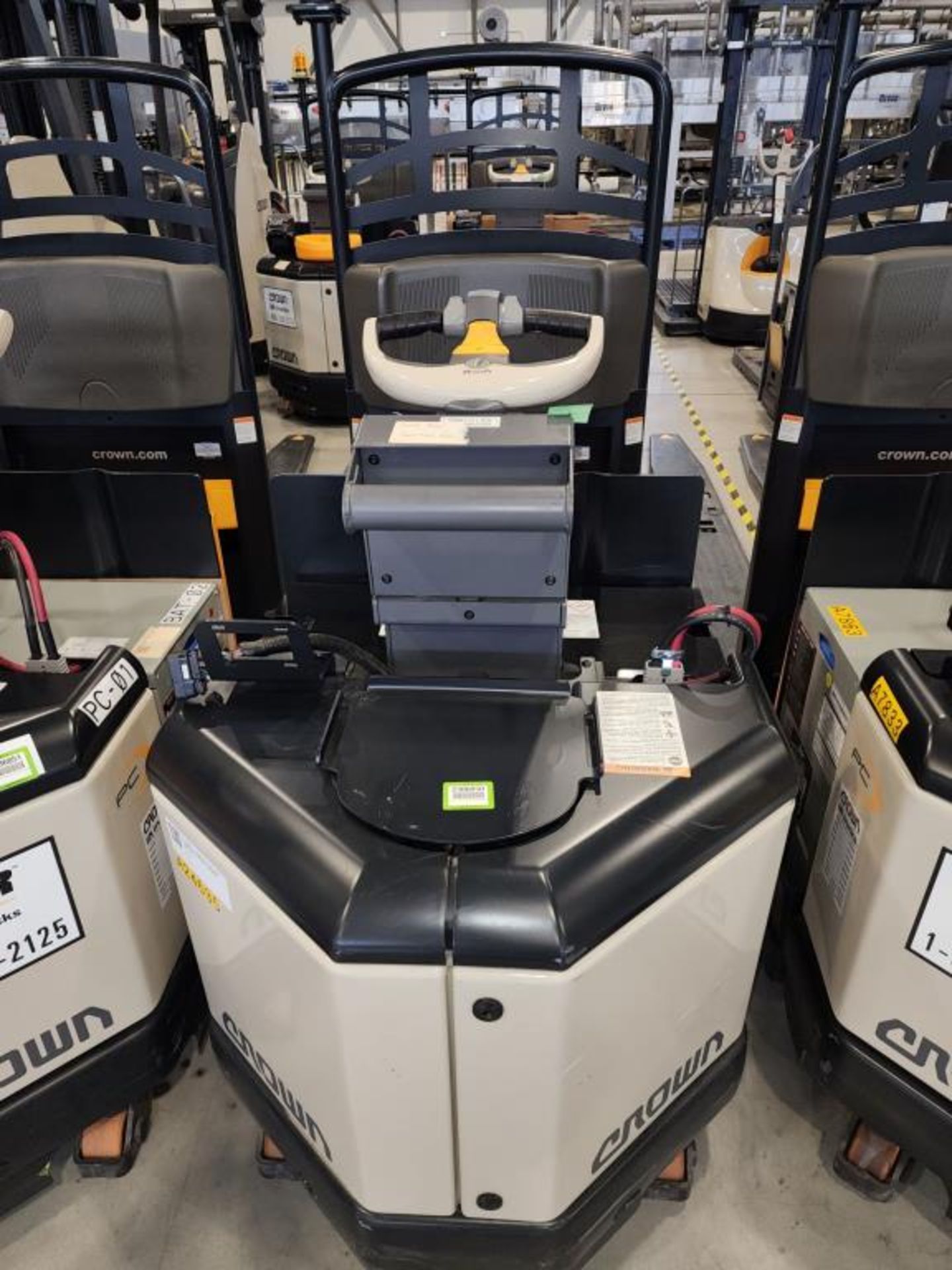 Crown Forklift Truck - Image 4 of 14