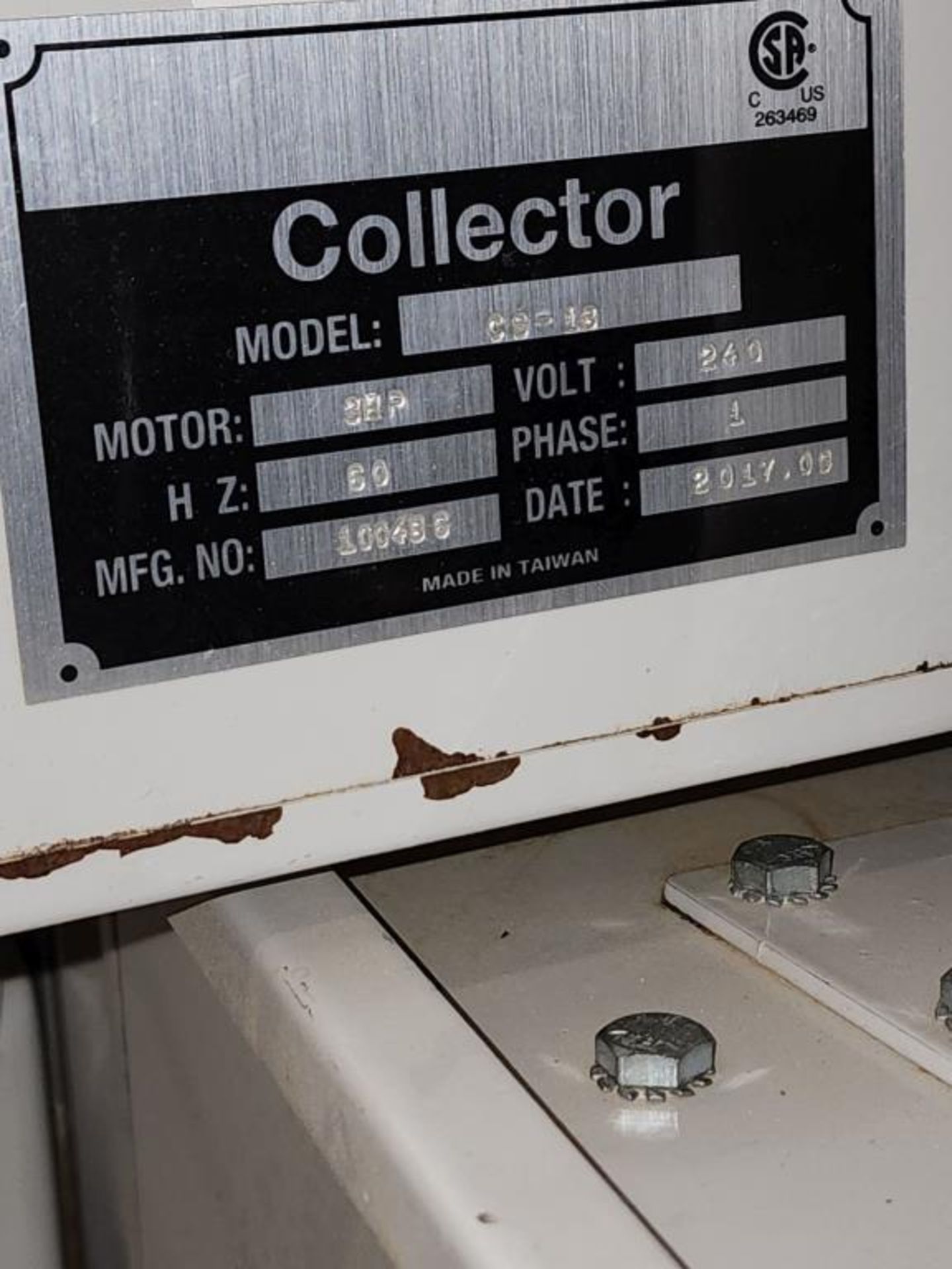Twister Leaf Collector With Hoses - Image 9 of 9