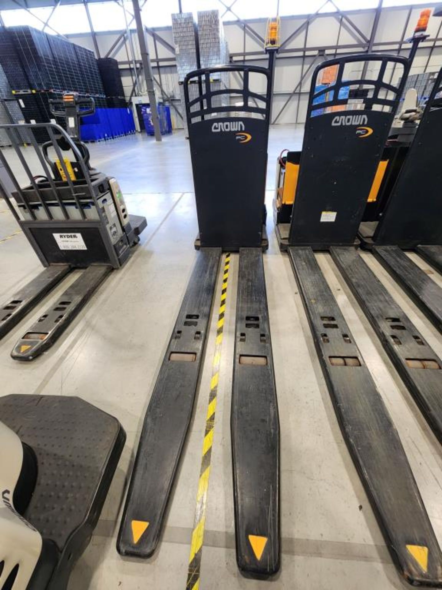 Crown Electric Pallet Truck - Image 12 of 13