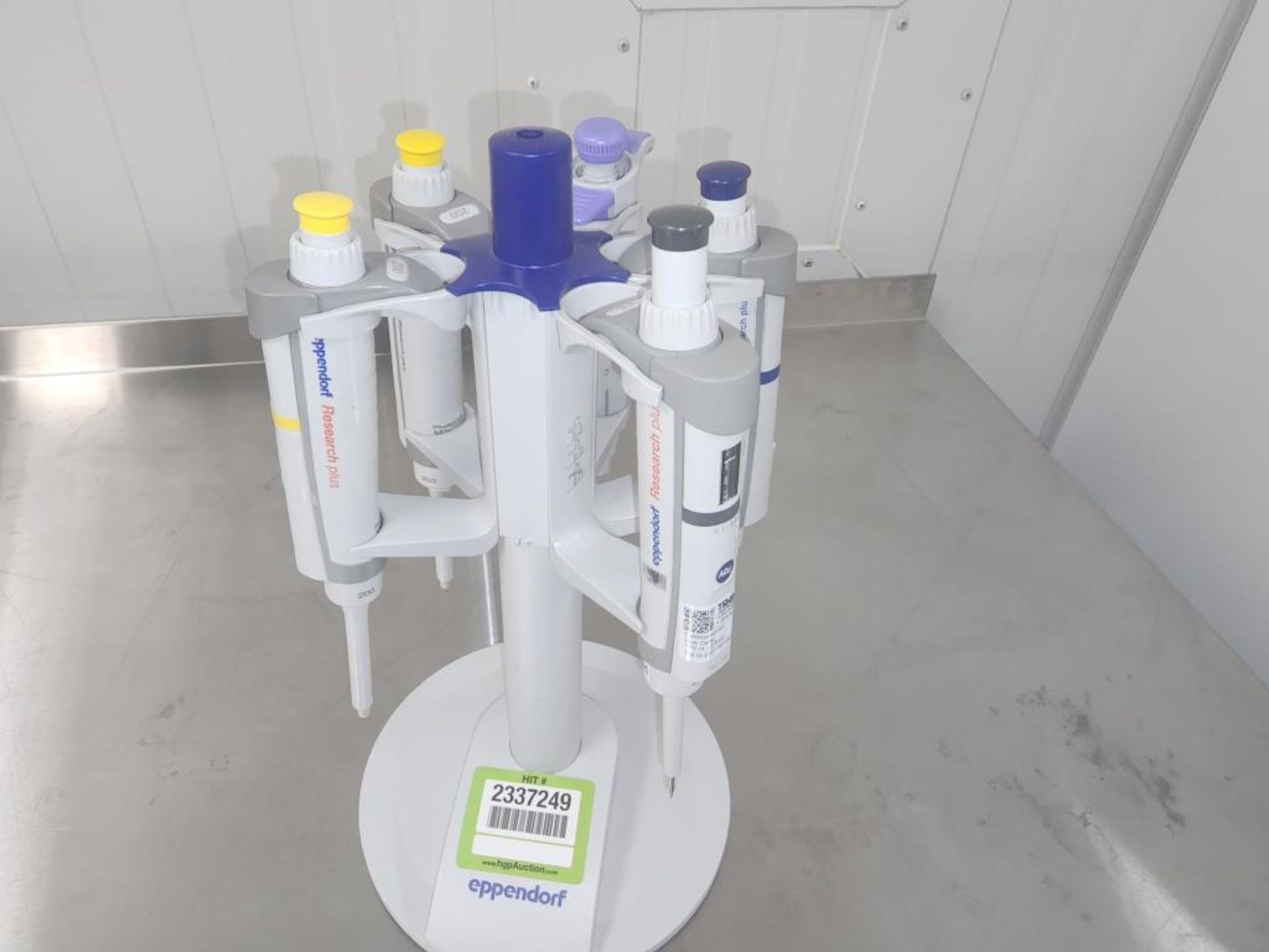 Pipettes With Stand - Image 4 of 4