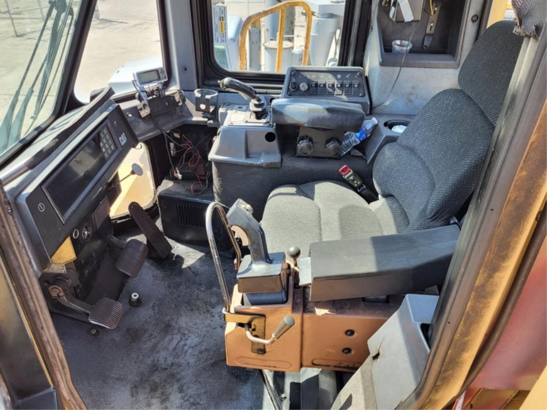 Caterpillar Wheel Dozer - Image 11 of 15