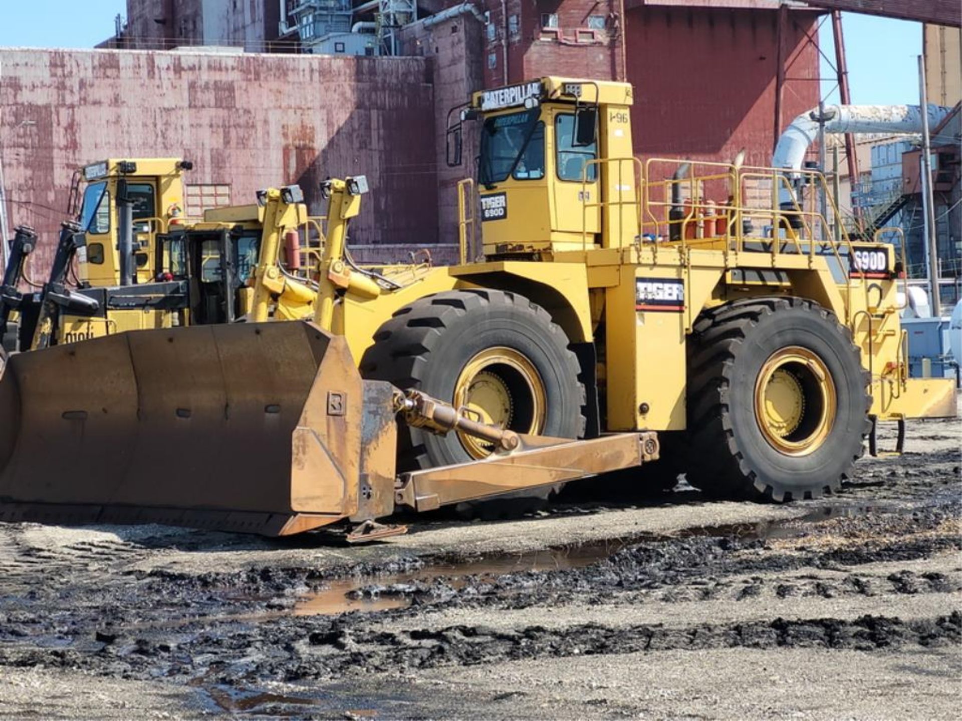 Caterpillar Wheel Dozer
