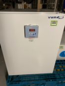 VWR Incubator