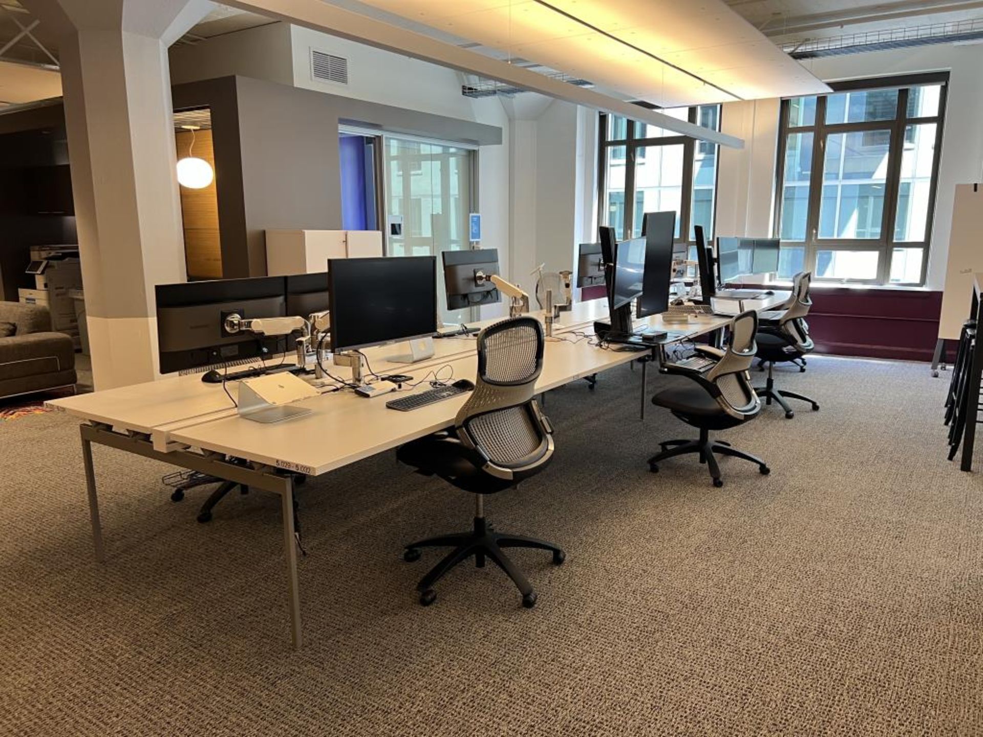 (7qty) Knoll 6/8-Person Work Stations - Image 5 of 11
