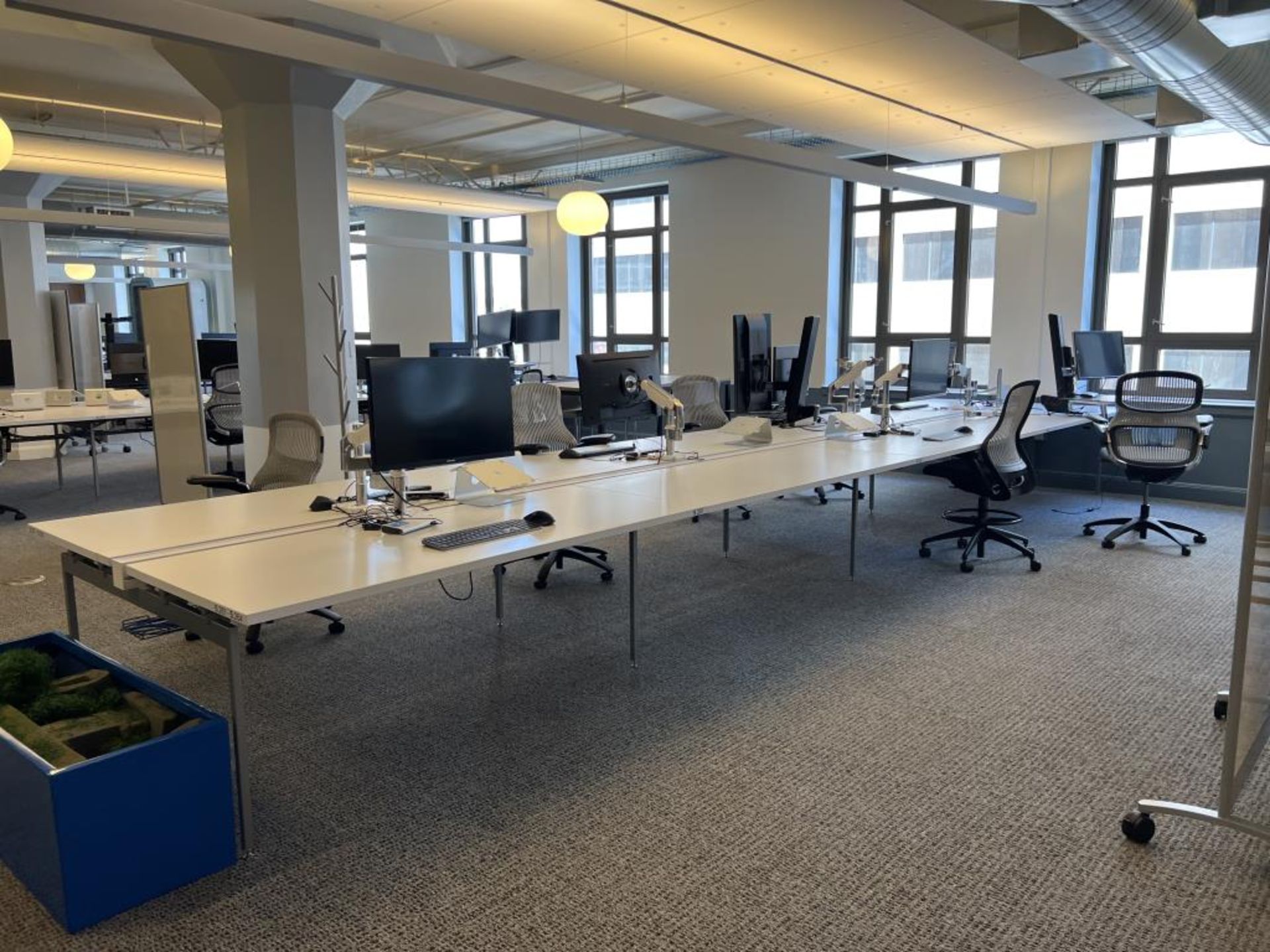 (6qty) Knoll 6/8-Person Work Stations - Image 4 of 9