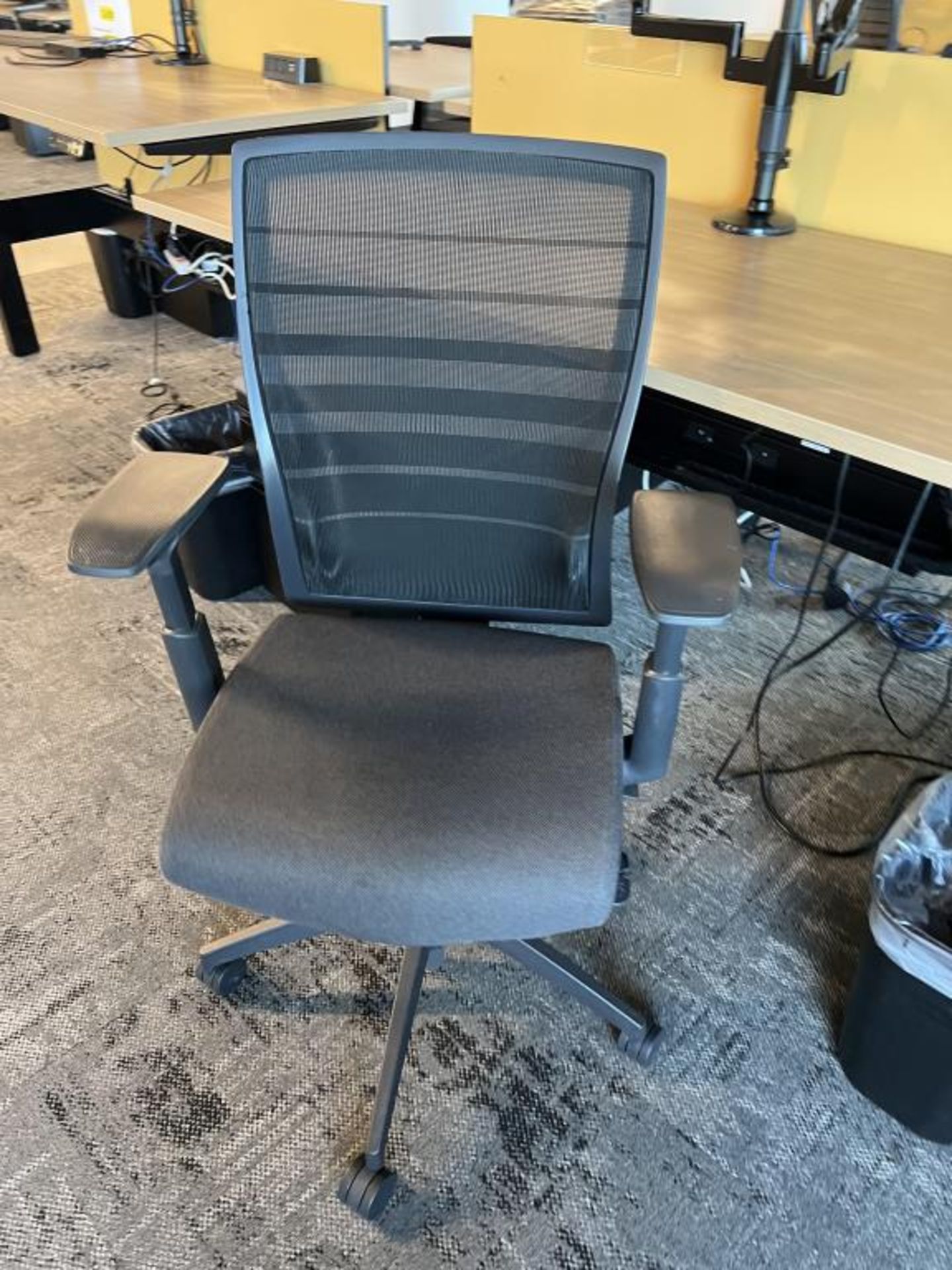 AMQ Open Plan Bench Workstations - Image 18 of 18
